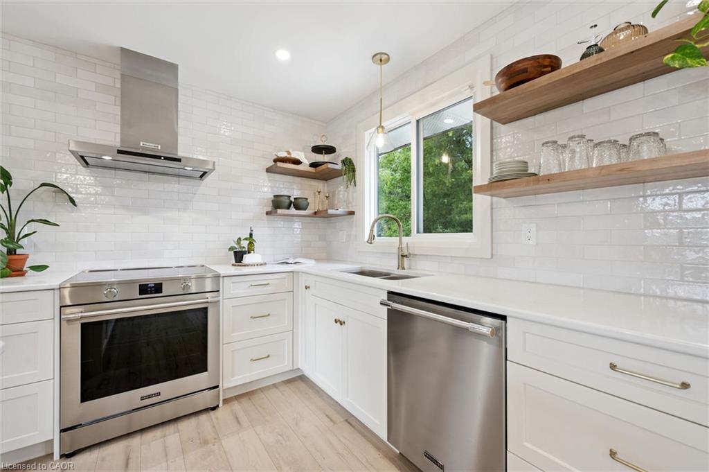 8 Christian Street Property Photo 12