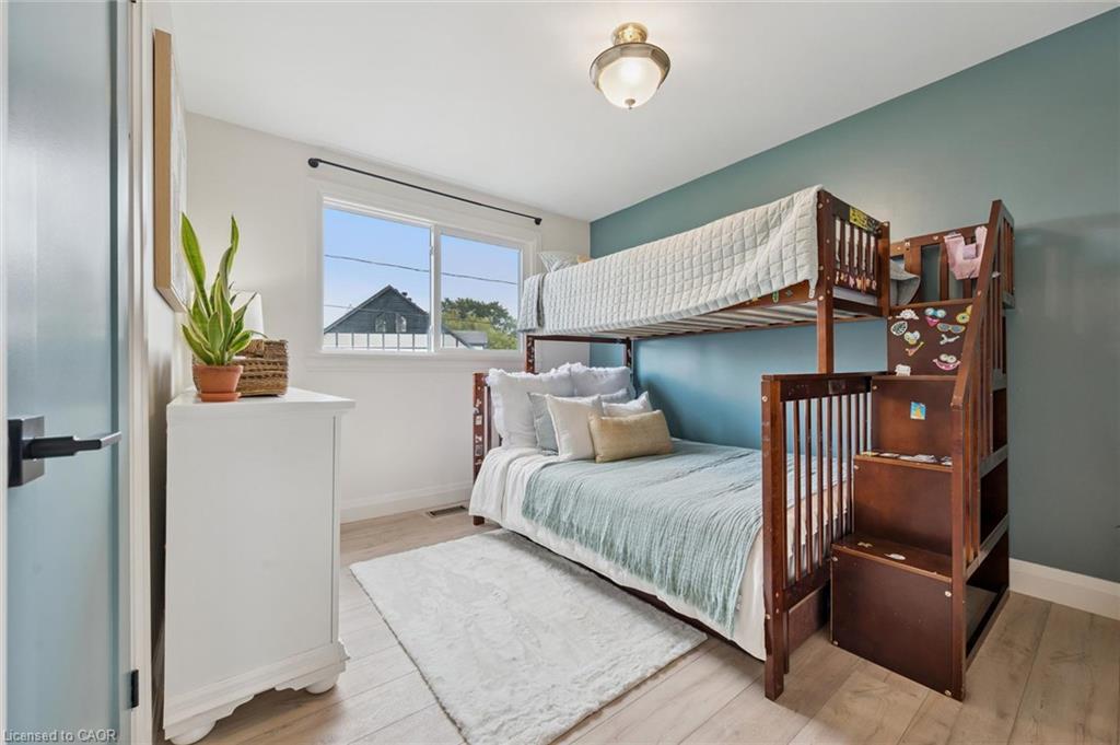 8 Christian Street Property Photo 16