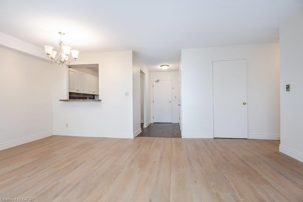 409-18 Holborn Court Property Photo 10