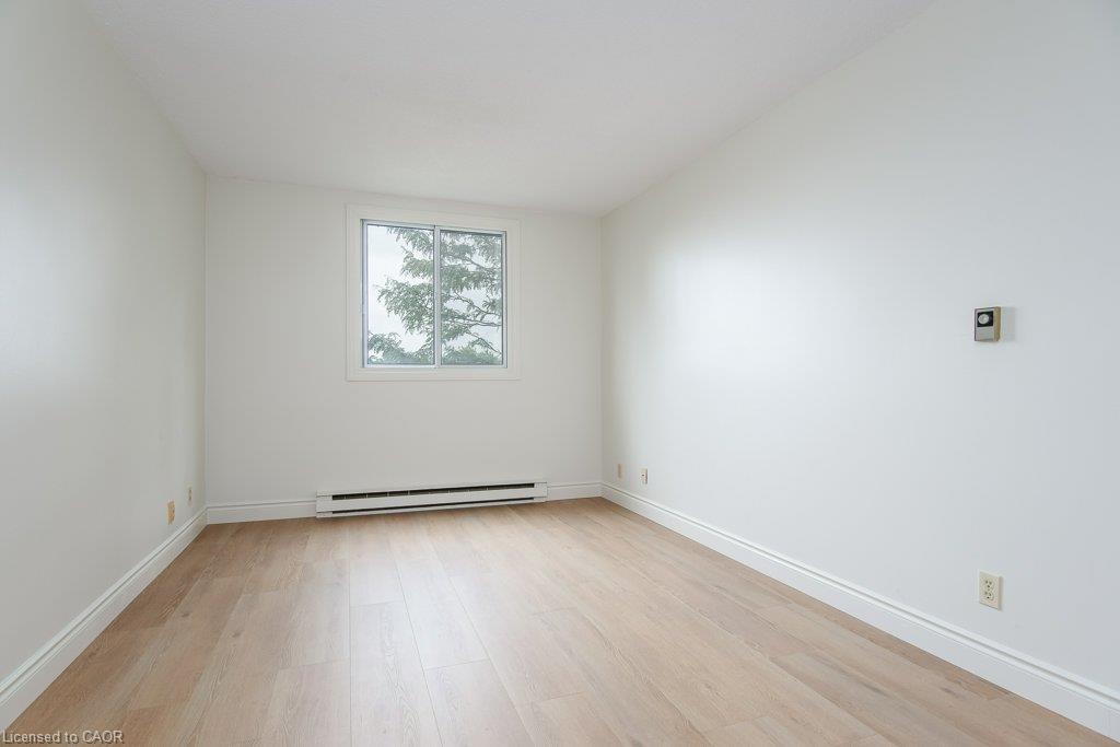 409-18 Holborn Court Property Photo 20