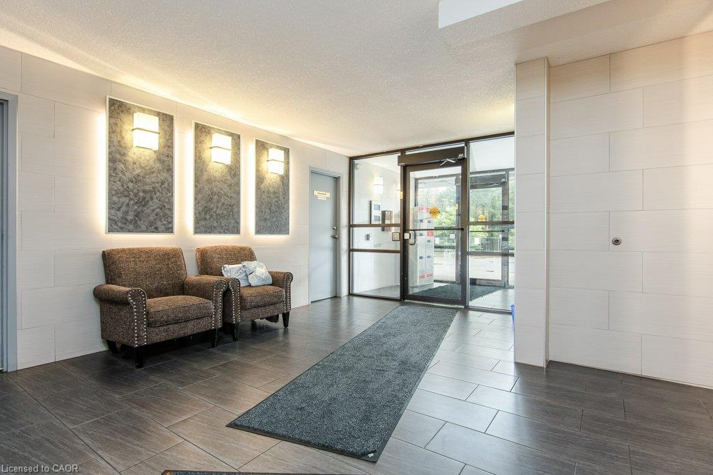 409-18 Holborn Court Property Photo 29