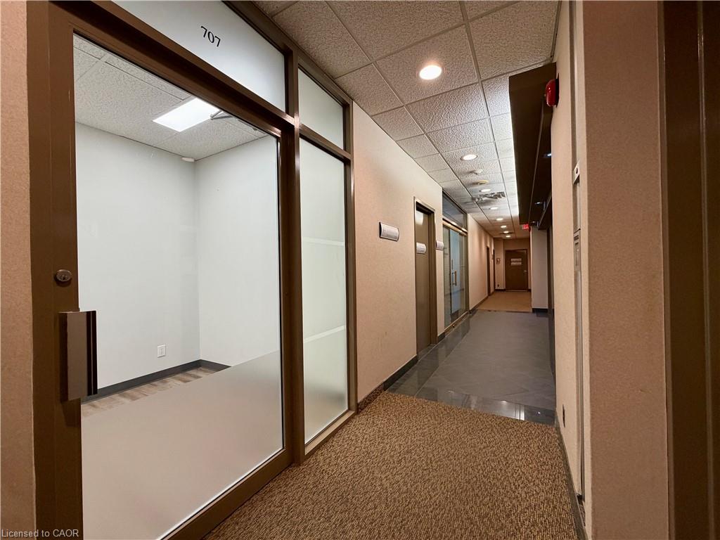 20 Hughson Street S Suite 707 Property Photo 3