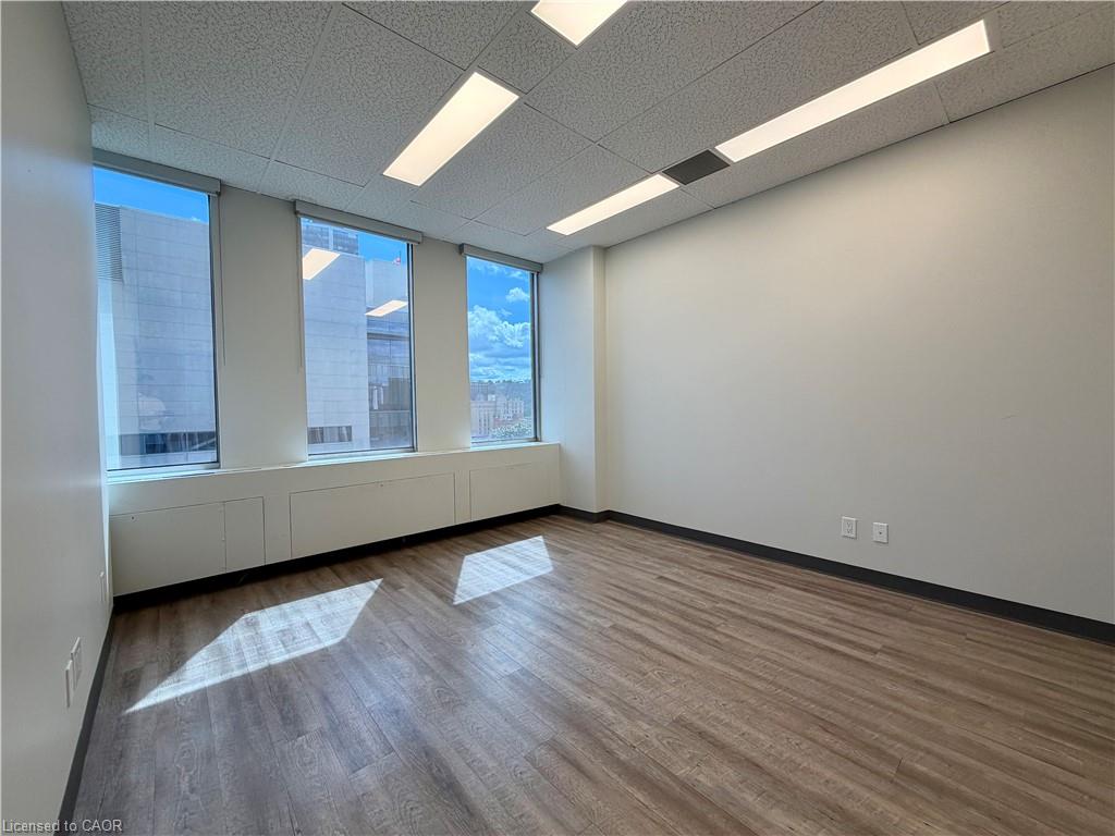 20 Hughson Street S Suite 707 Property Photo 7