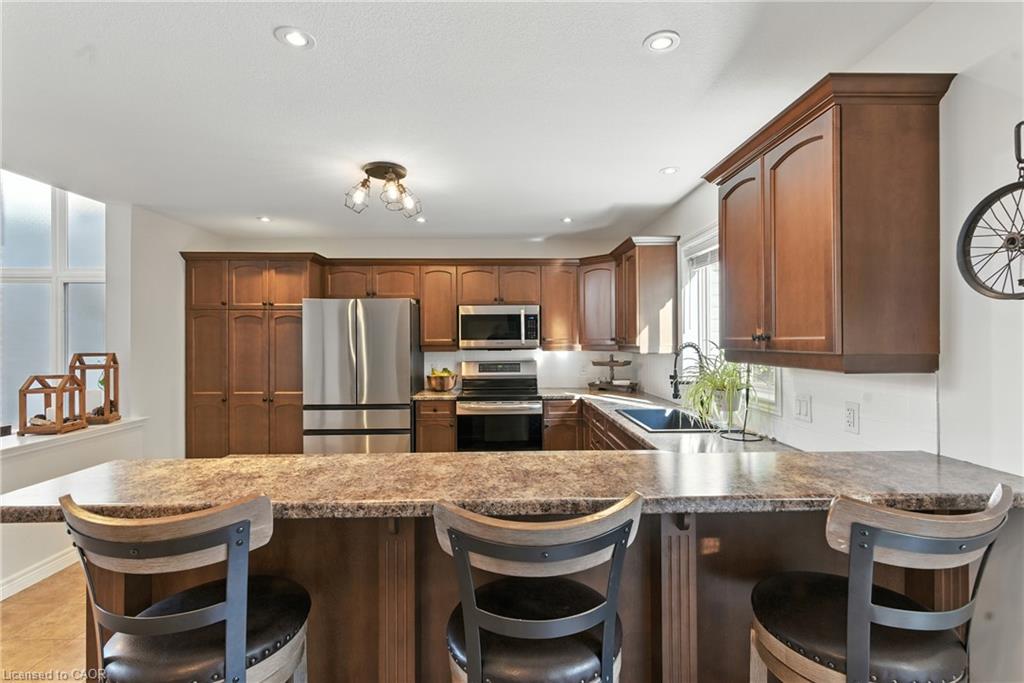 27 Southwood Crescent Property Photo 16