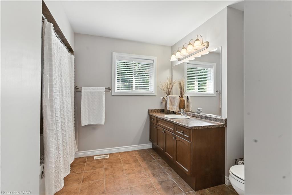 27 Southwood Crescent Property Photo 24
