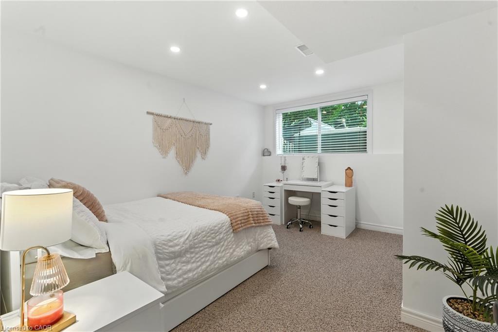 27 Southwood Crescent Property Photo 35