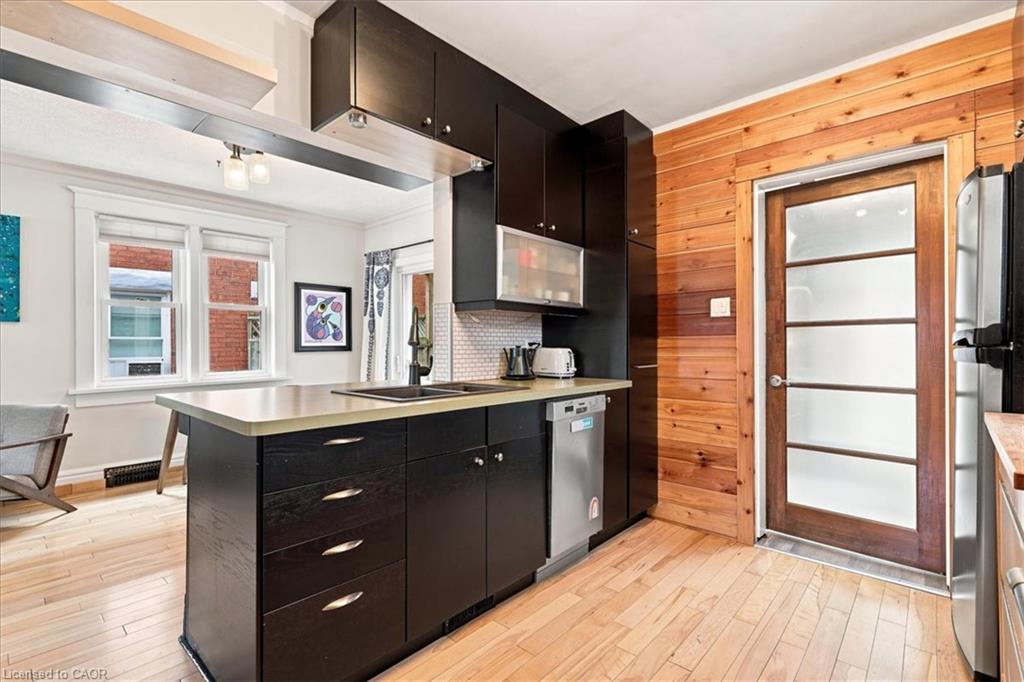 40 Guelph Street Property Photo 9