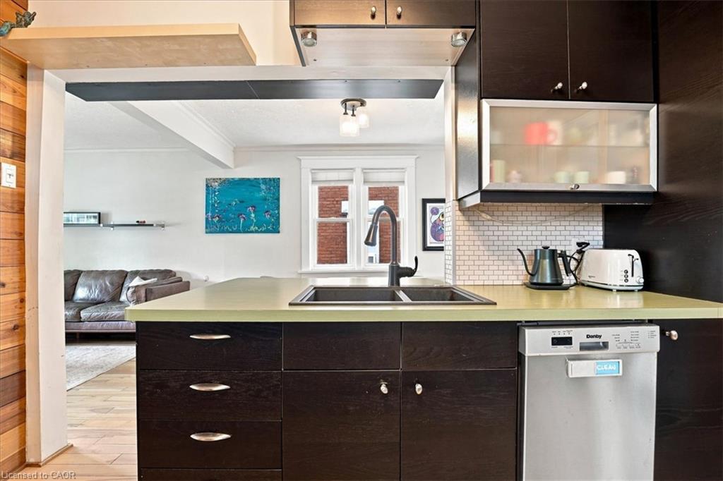 40 Guelph Street Property Photo 10
