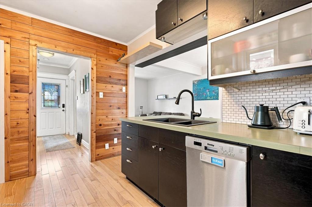 40 Guelph Street Property Photo 11