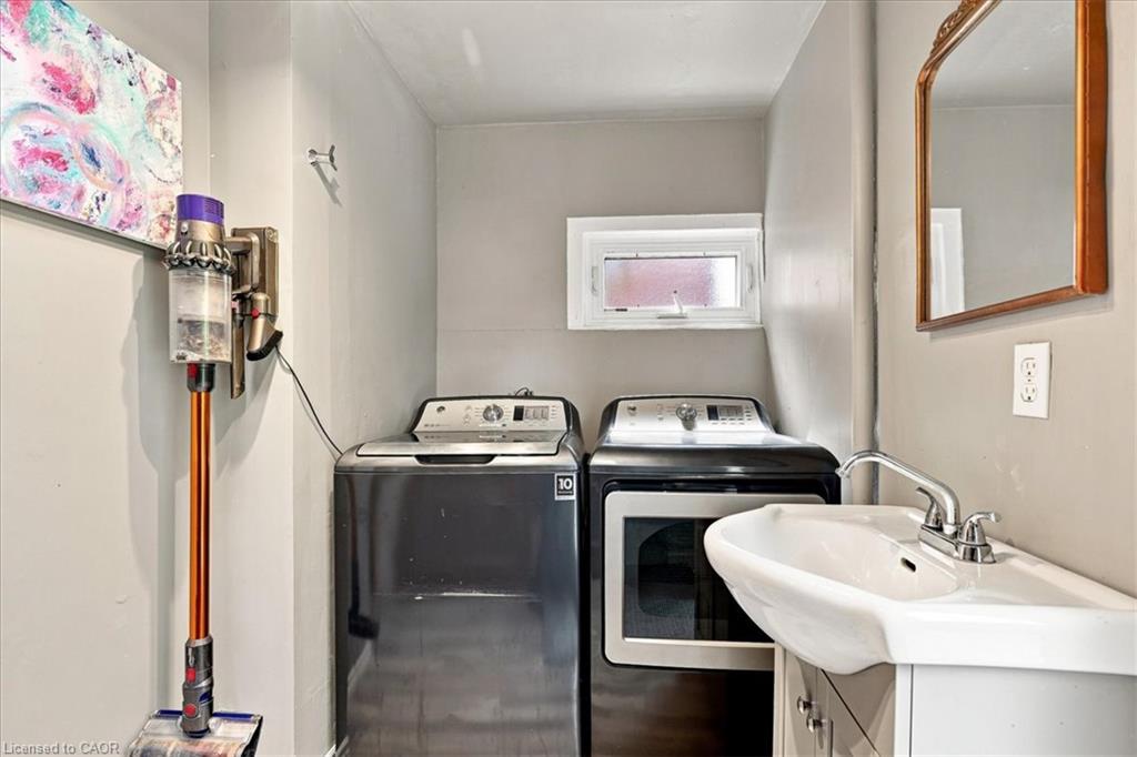 40 Guelph Street Property Photo 14