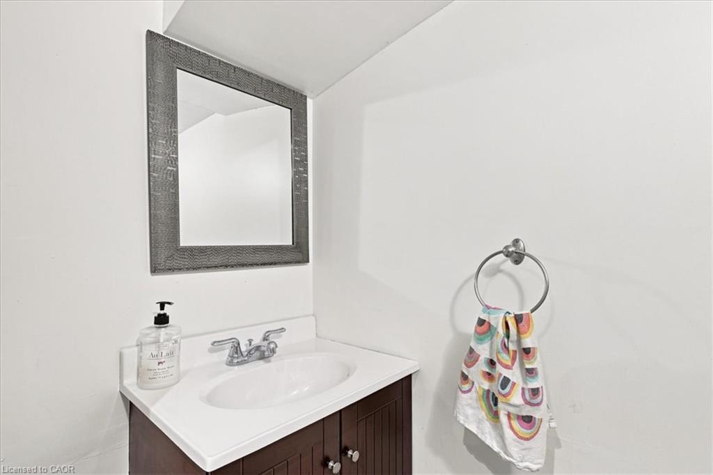 40 Guelph Street Property Photo 25