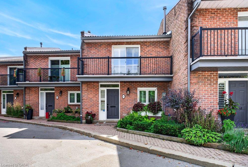 4-2136 Old Lakeshore Road