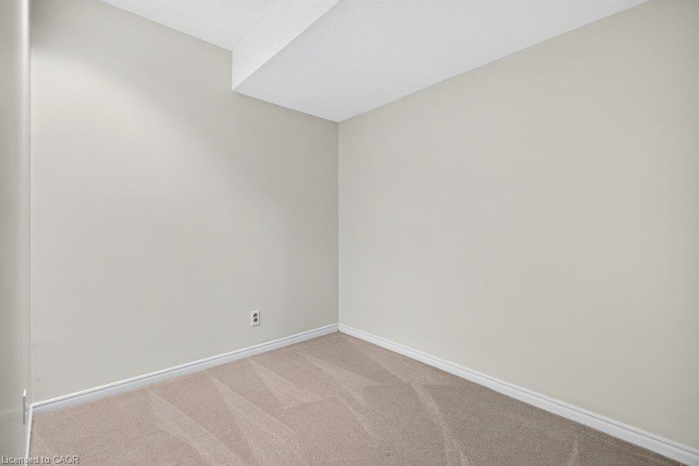 4-2136 Old Lakeshore Road Property Photo 32