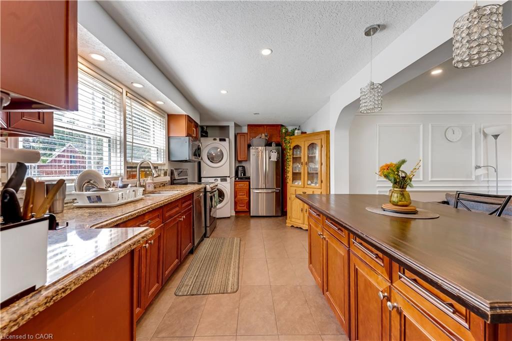 169 Bruce Street Property Photo 8
