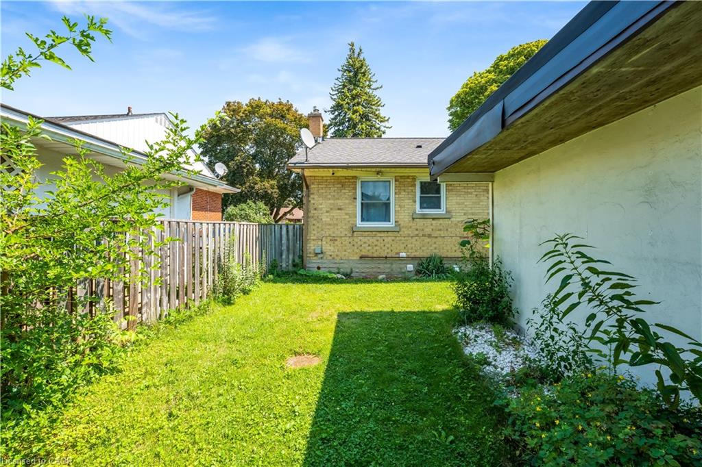 169 Bruce Street Property Photo 36