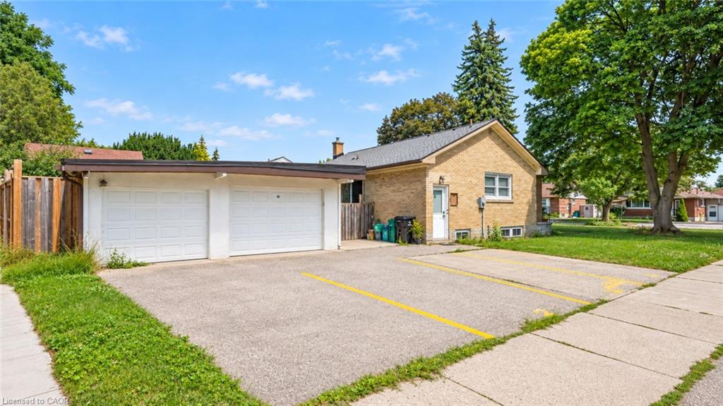 169 Bruce Street Property Photo 38