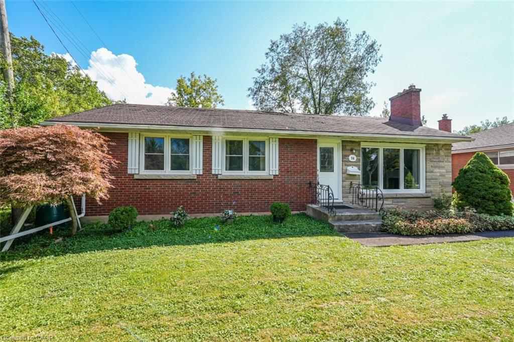16 Byrne Boulevard Property Photo 1