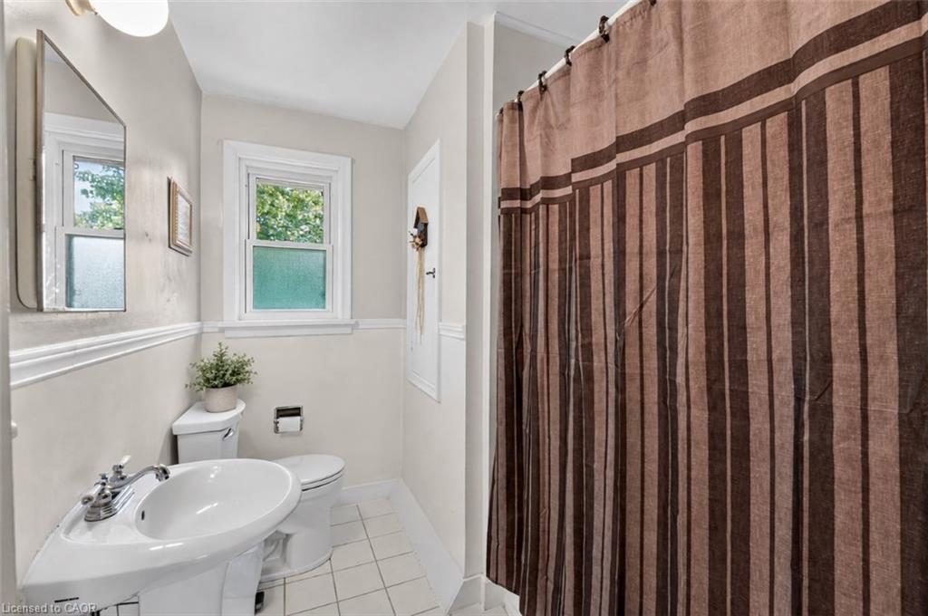 16 Byrne Boulevard Property Photo 12
