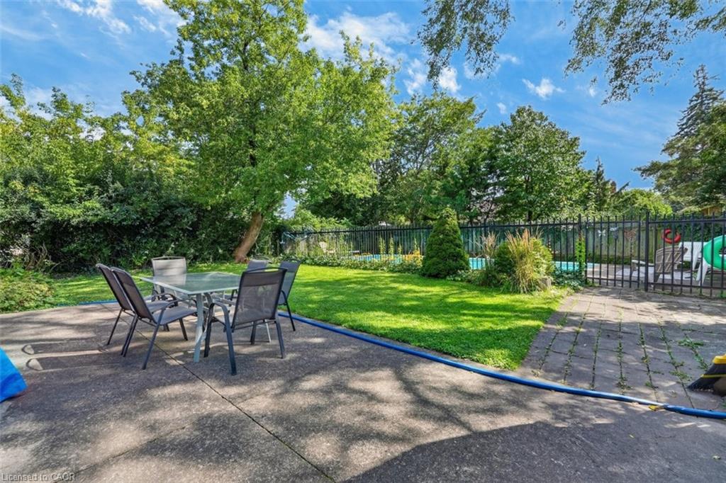 16 Byrne Boulevard Property Photo 16