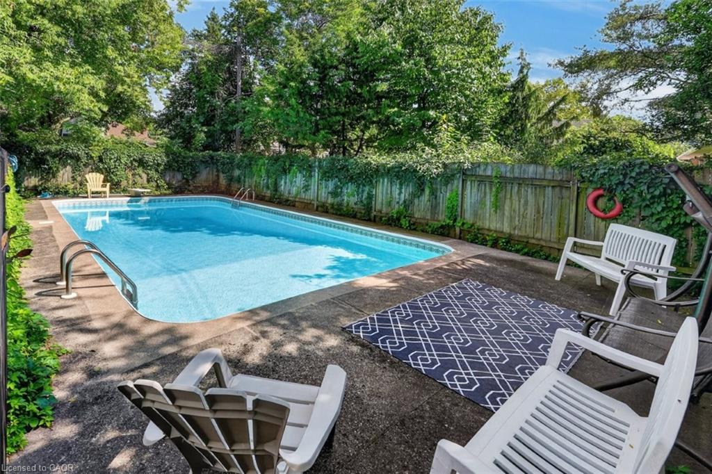 16 Byrne Boulevard Property Photo 17