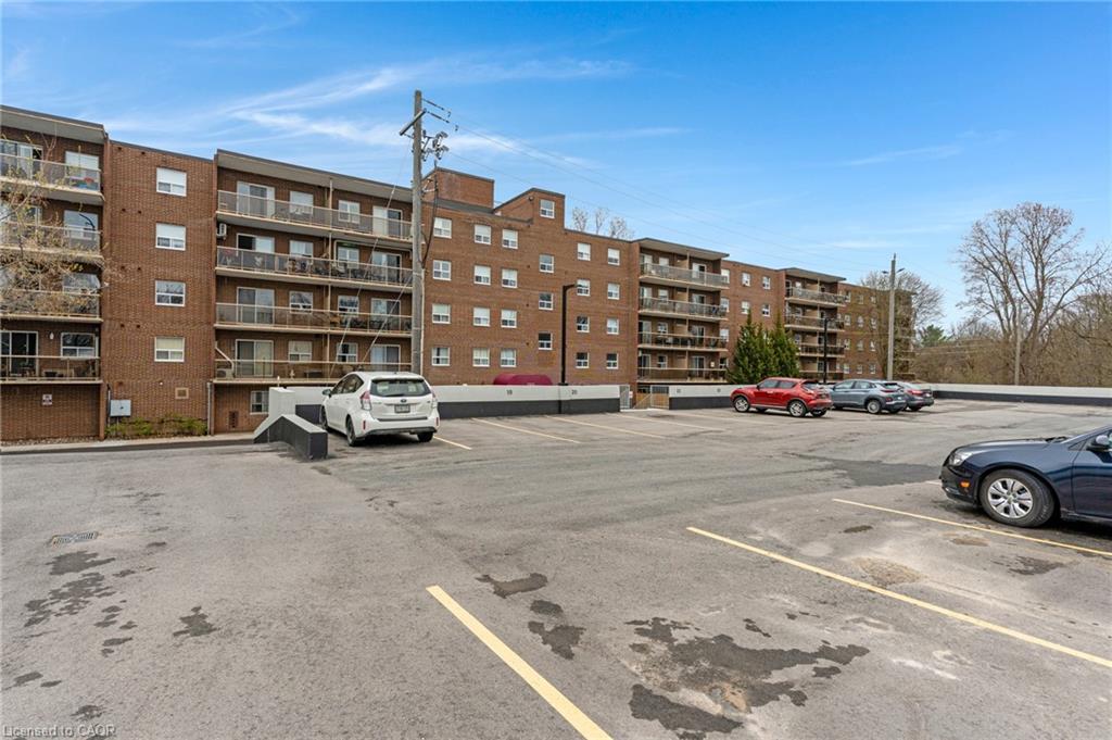 114-793 Colborne Street Property Photo 28