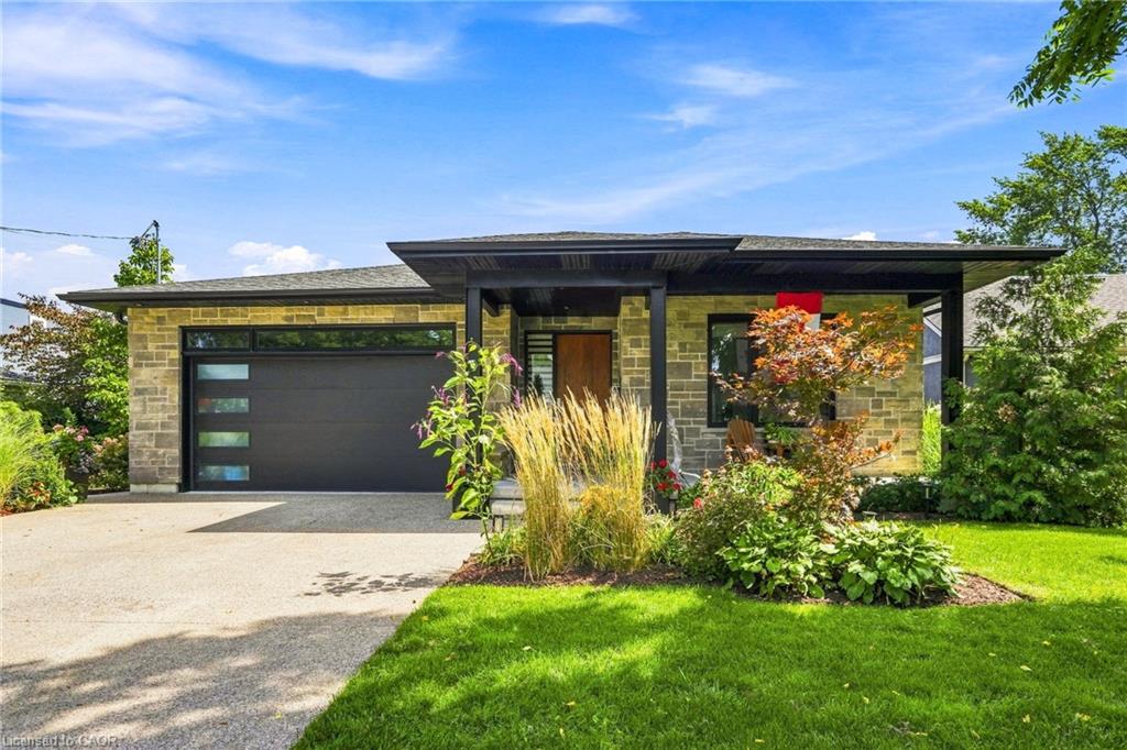 42 Carlton Avenue Property Photo 1