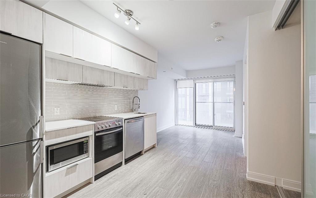1001-181 Dundas Street E Property Photo 8
