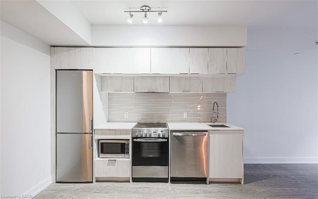 1001-181 Dundas Street E Property Photo 9