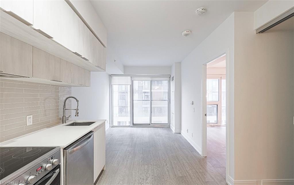 1001-181 Dundas Street E Property Photo 11
