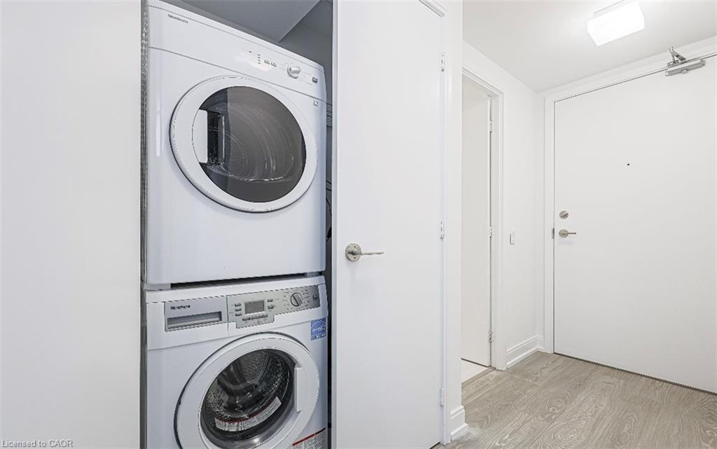 1001-181 Dundas Street E Property Photo 15