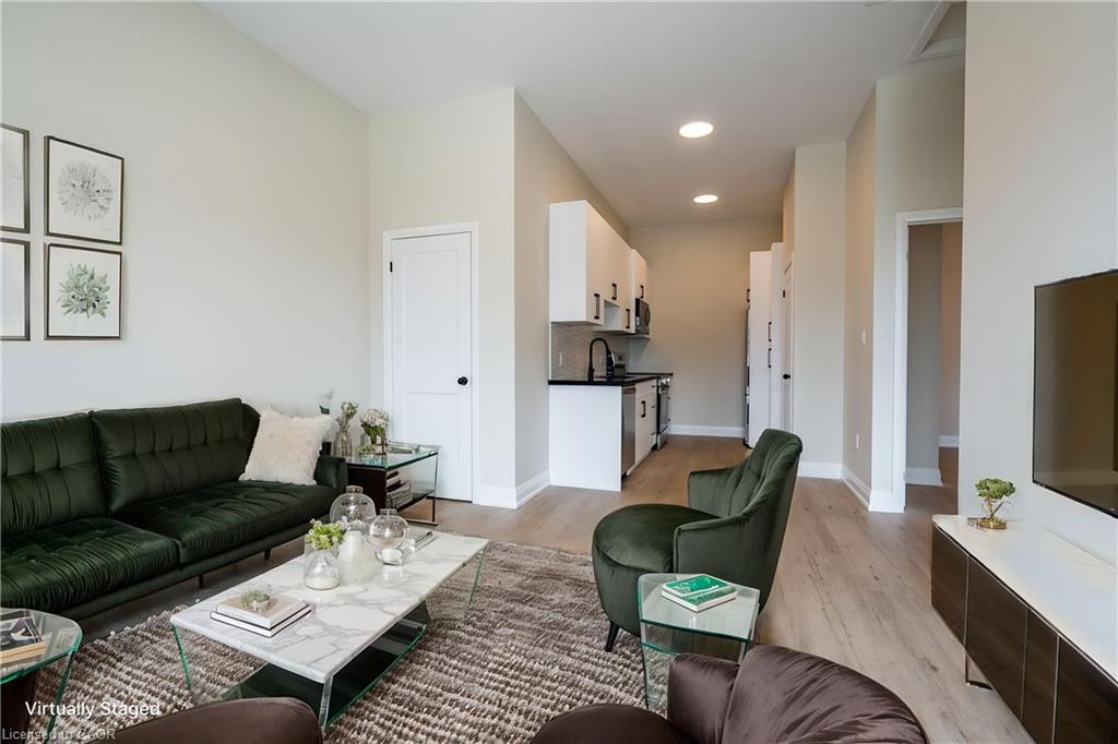 B-728 Eleventh Avenue Property Photo 3