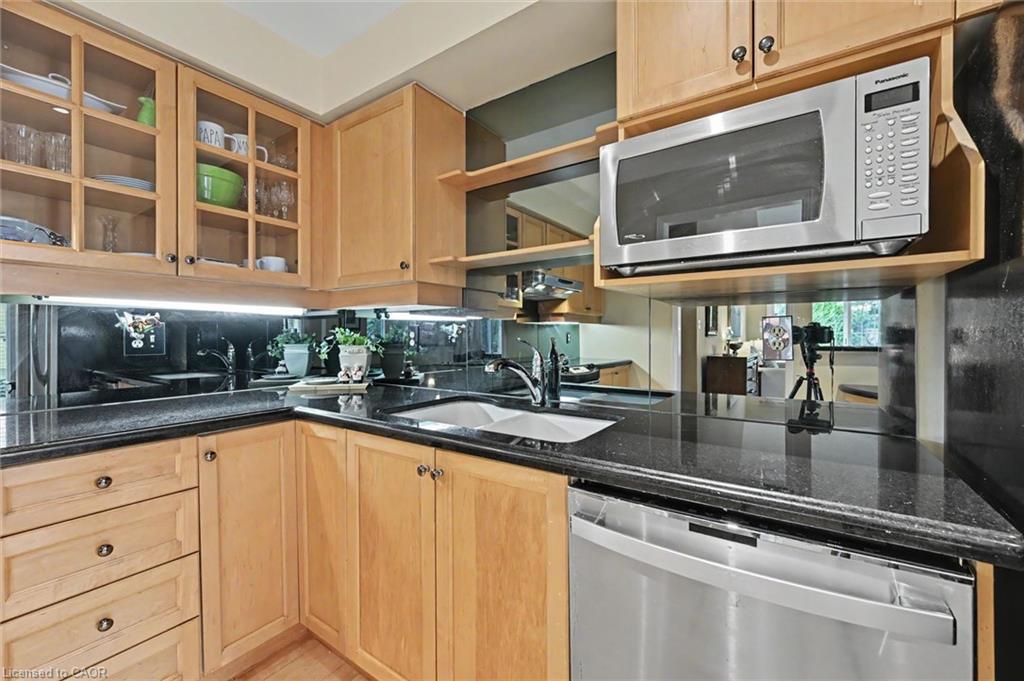 1-4275 Millcroft Park Drive Property Photo 19