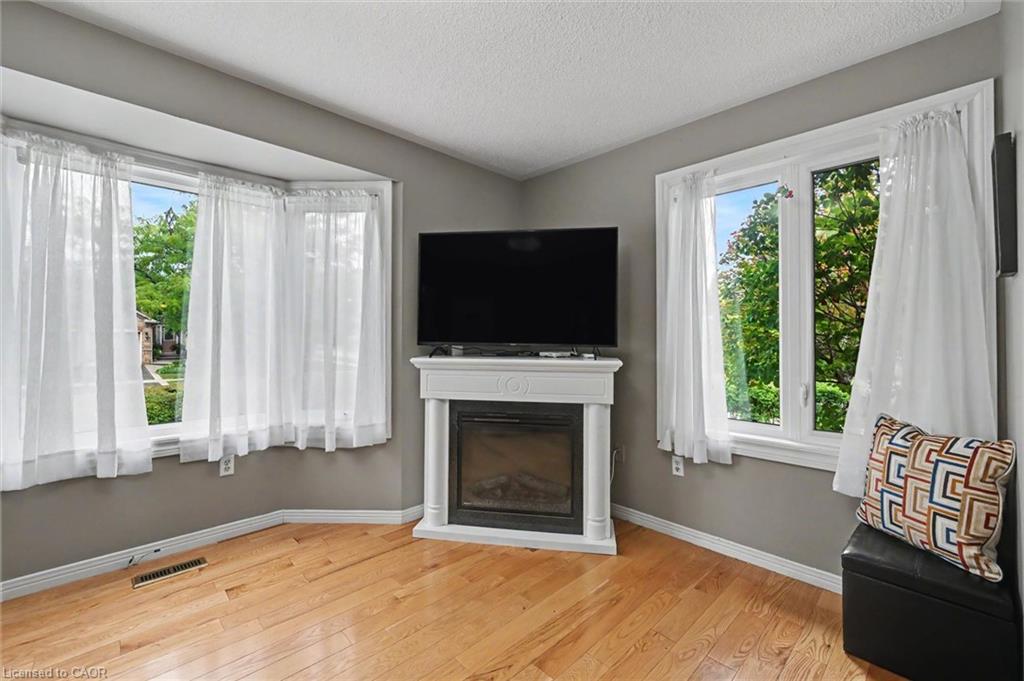 1-4275 Millcroft Park Drive Property Photo 24