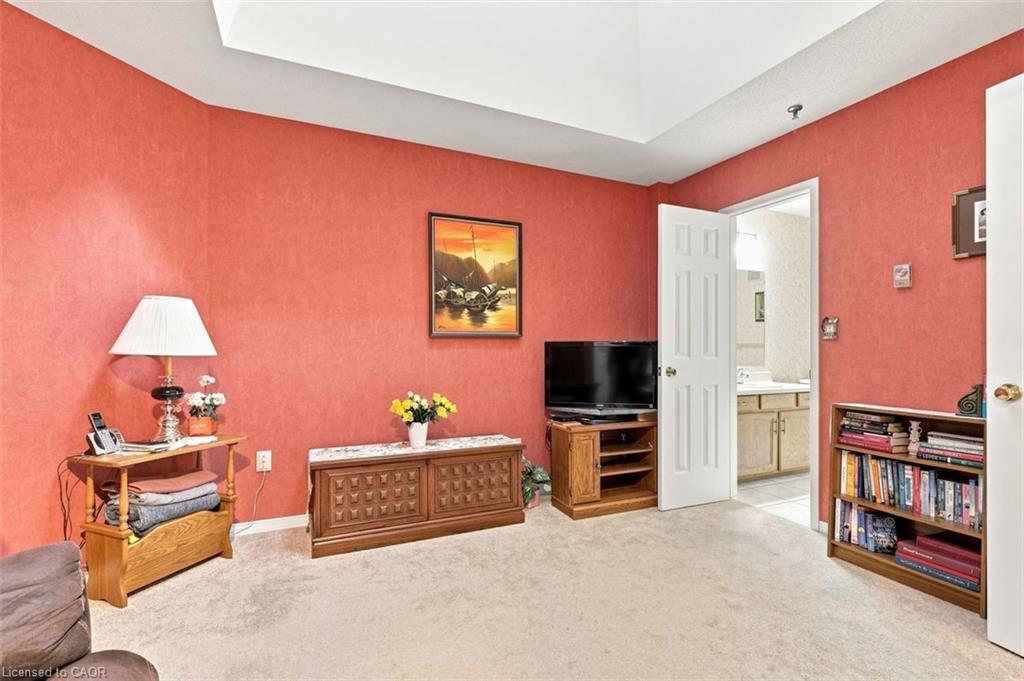 217-1009 Queenston Road Property Photo 14