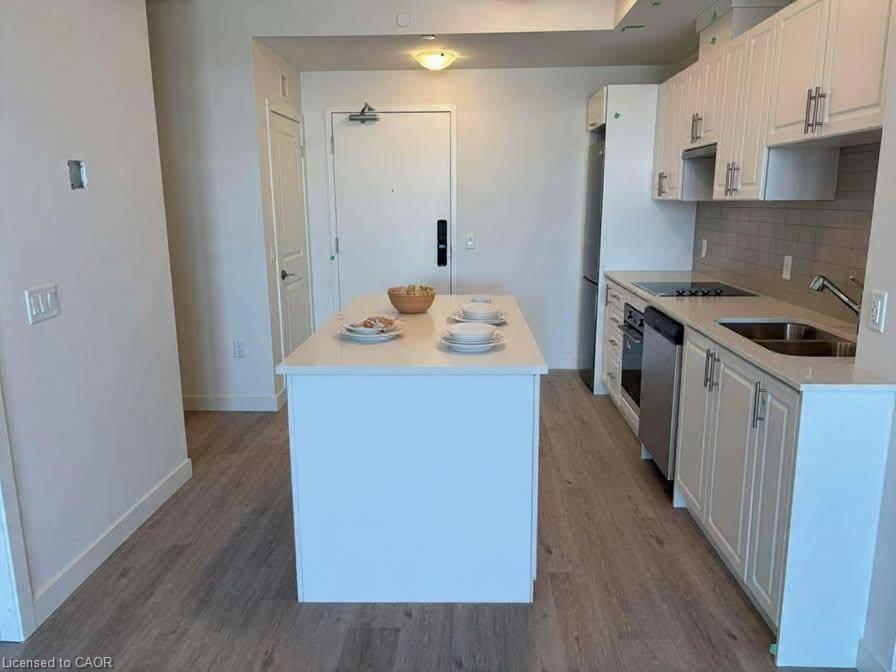 306-461 Green Road Property Photo 11