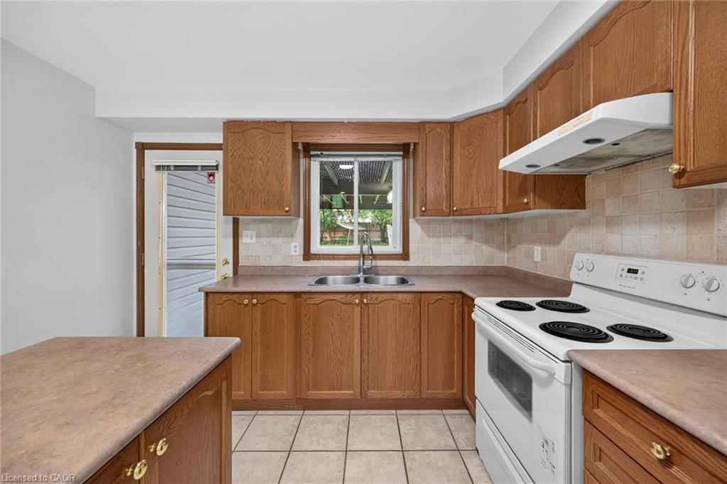 33 Brantdale Avenue Property Photo 11
