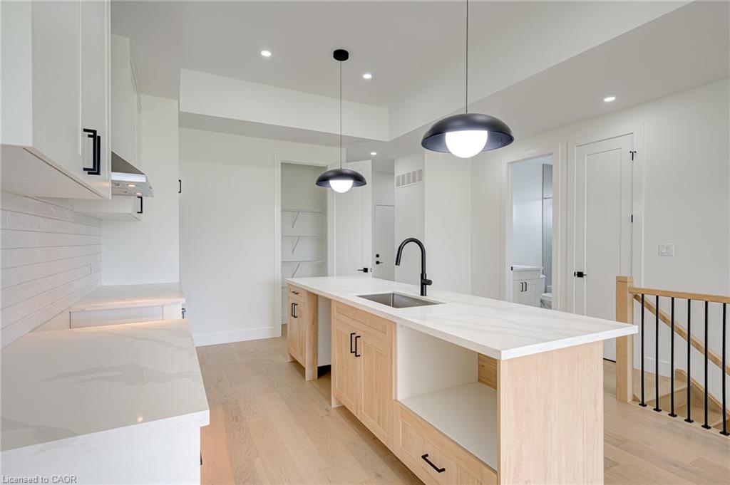 100 Clayton Street Property Photo 13