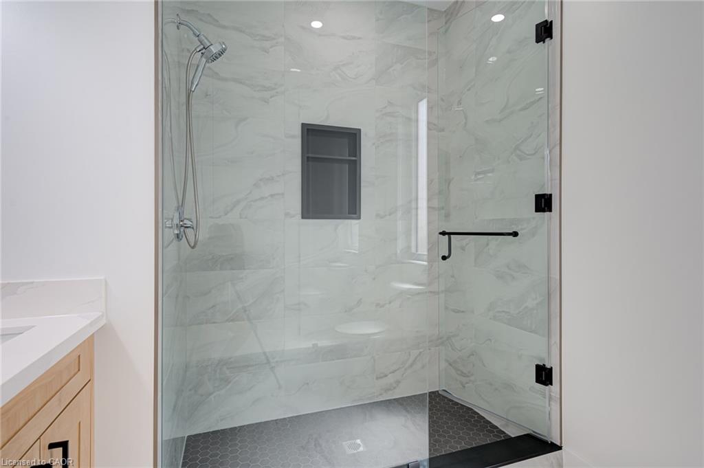 100 Clayton Street Property Photo 20