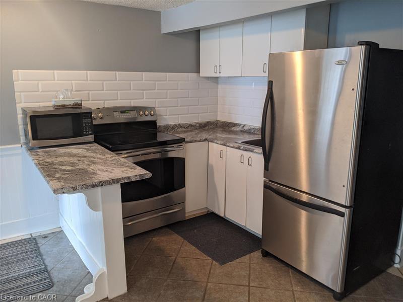 98 West Avenue N Property Photo 5