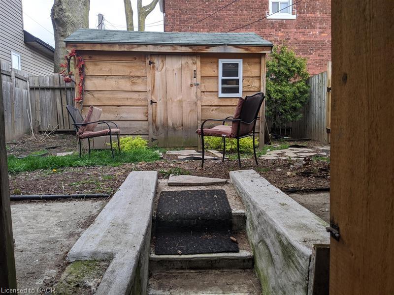 98 West Avenue N Property Photo 9