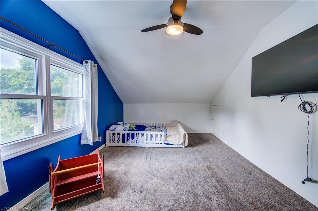 146 Benson Street Property Photo 32
