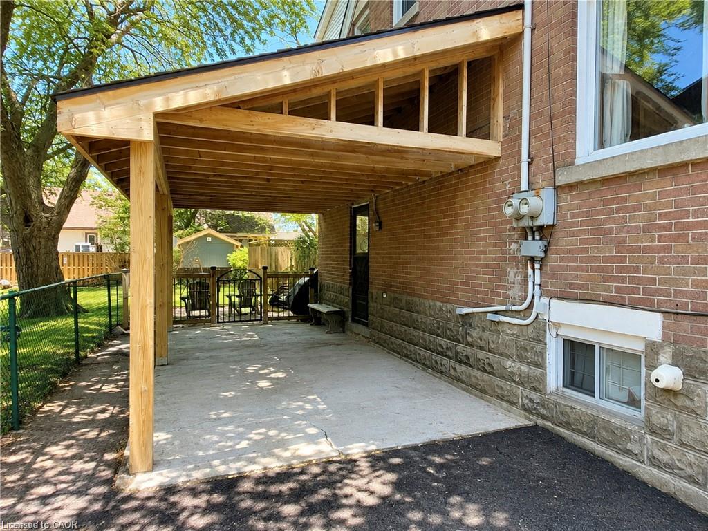 264 Thayer Avenue Property Photo 2