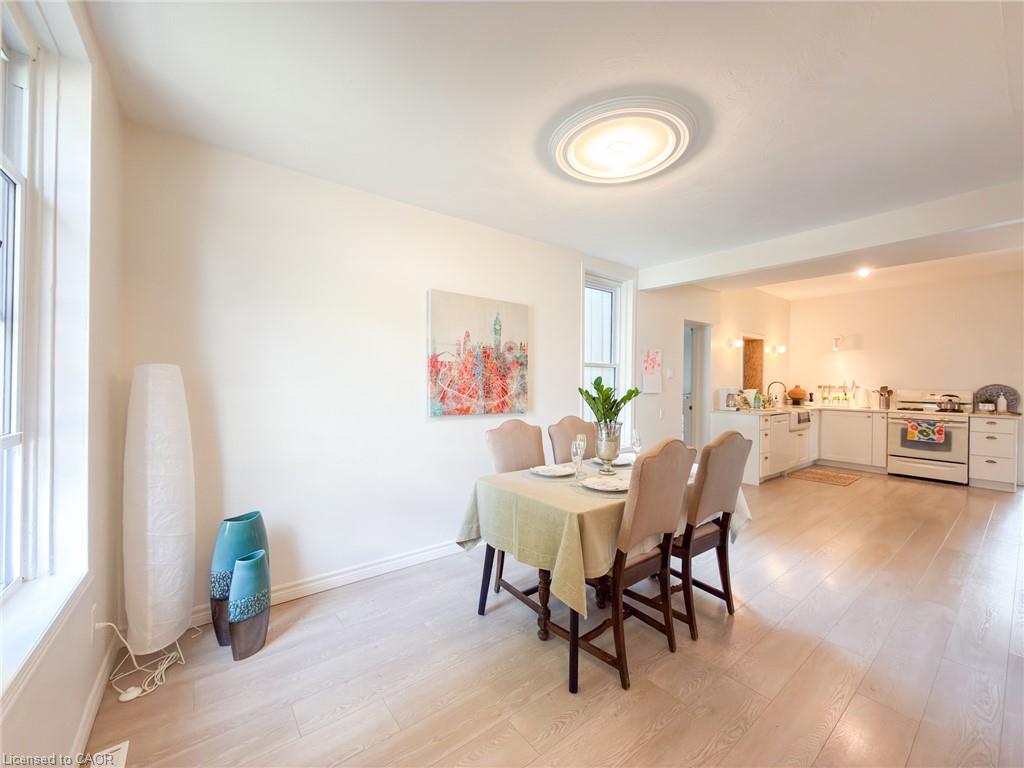 86 Green Street Property Photo 6