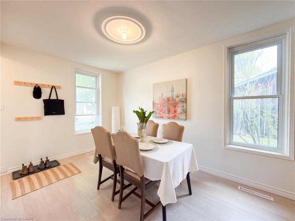 86 Green Street Property Photo 8