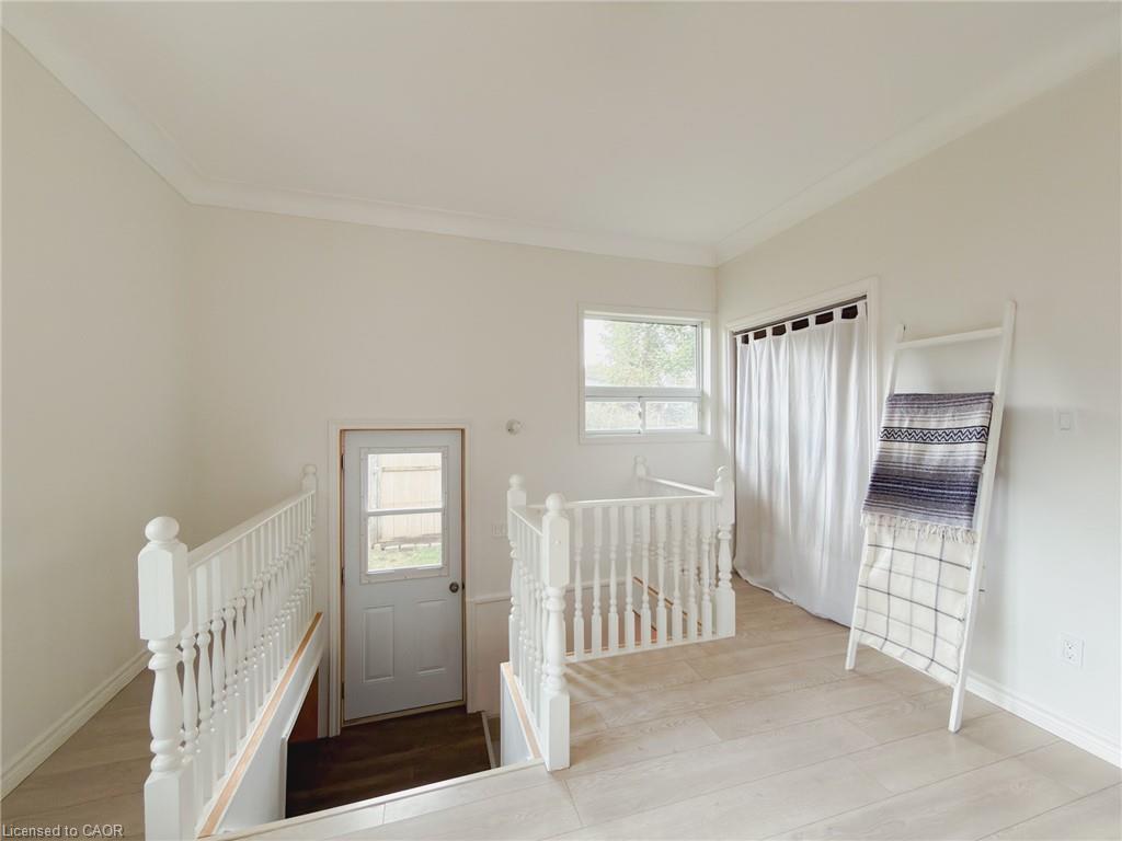 86 Green Street Property Photo 23