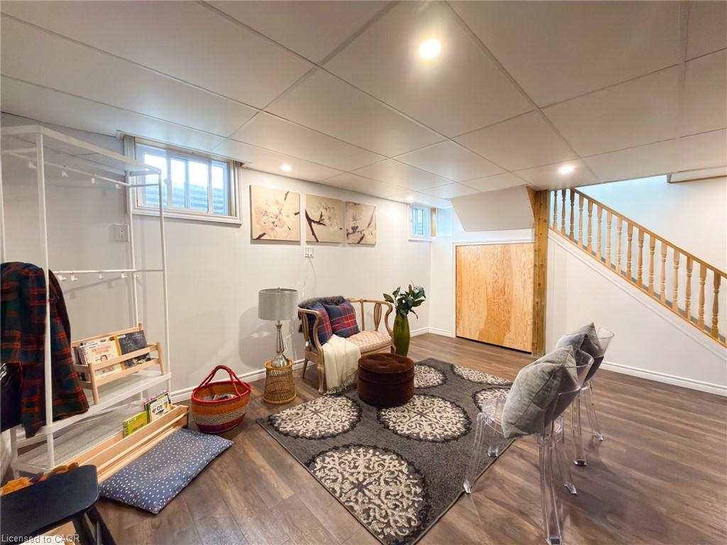 86 Green Street Property Photo 26