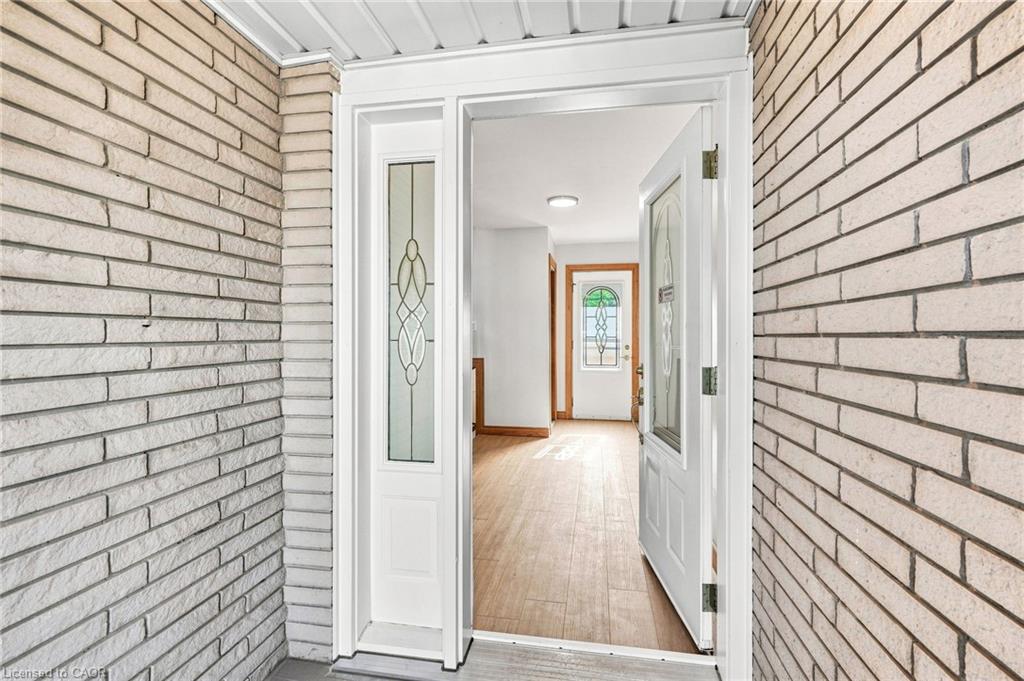 14 Green Forest Drive Property Photo 3