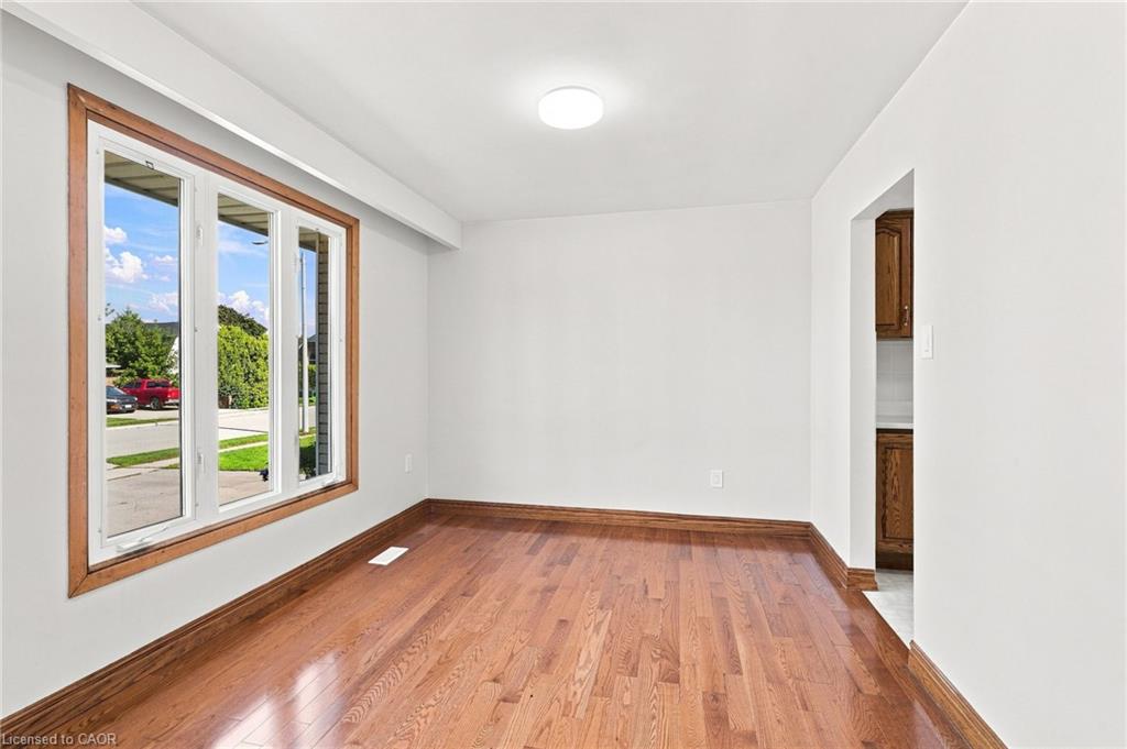 14 Green Forest Drive Property Photo 14