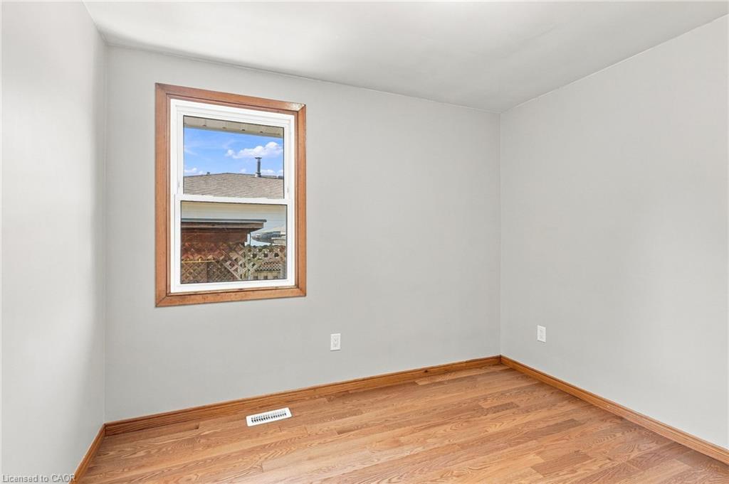14 Green Forest Drive Property Photo 25