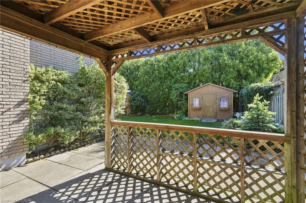 14 Green Forest Drive Property Photo 43